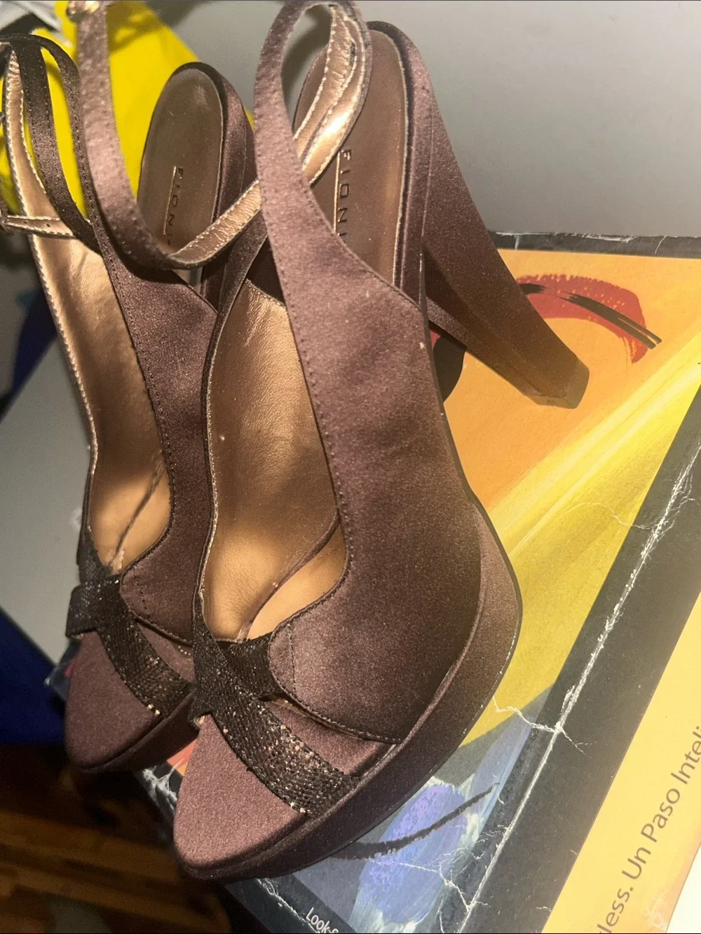 Vintage Cafe Hot Stuff Satin Brown Peep-Toe Slingback Heels Y2K ERA size 7.5